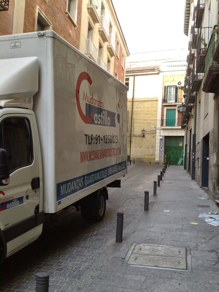 Servicios portes en Usera Madrid 
